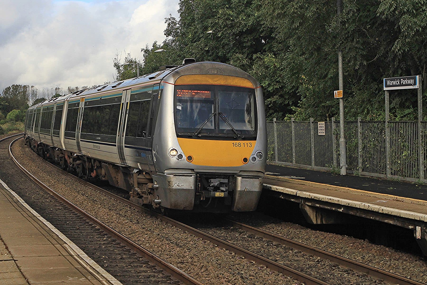 A Chiltern Railways Class 168 Clubman train at Warwick Parkway