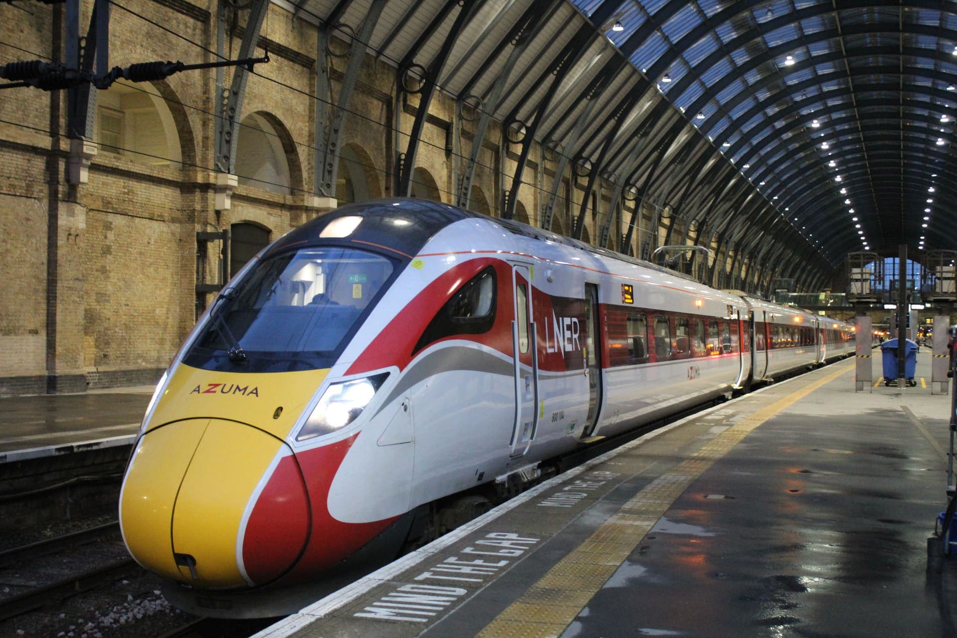 An LNER Azuma train at London King's Cross